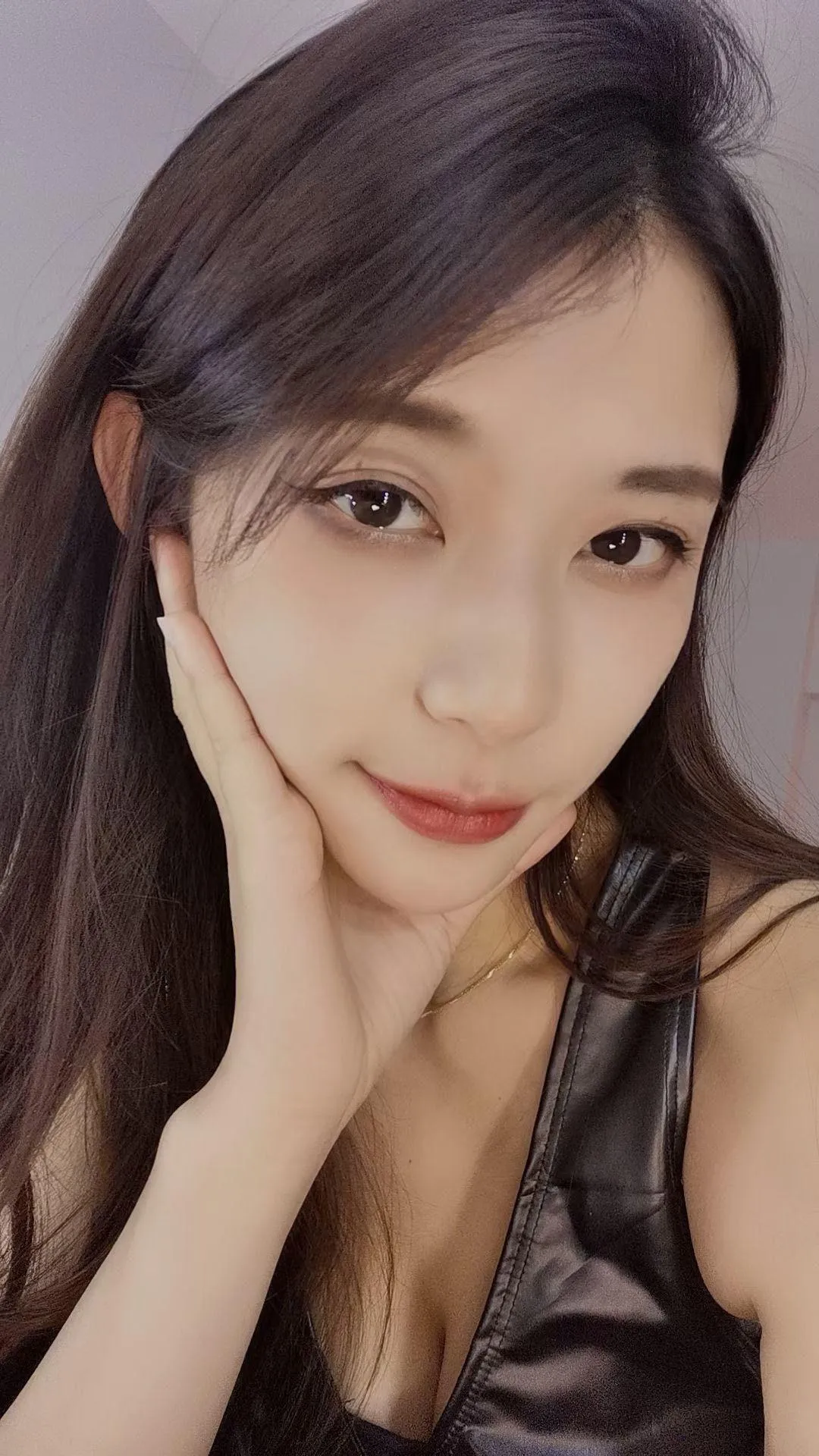 B站羊小雪 – NO.04 舰长图包小视频 [82P]插图2